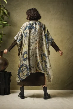 One Hundred Stars Dhurrie Throwover|Women Throwovers