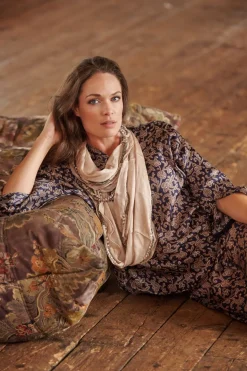 One Hundred Stars Indian Heritage Beige Necklace Scarf| Scarves