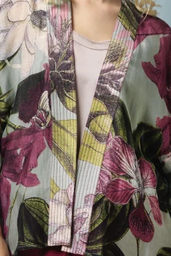 One Hundred Stars Kew Protea Duck Egg Kimono|Women Short Kimonos