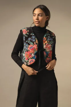One Hundred Stars Woven Flower Black Gilet|Women Gilets